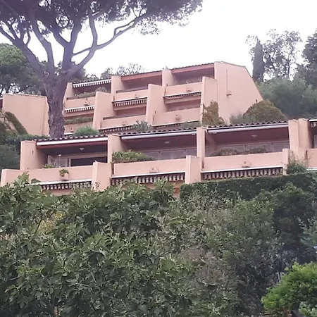 Maddy Апартаменты