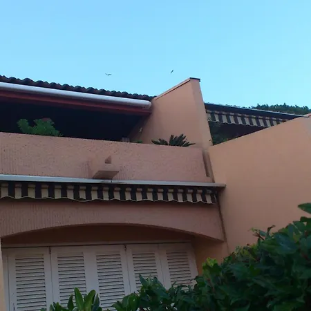 Maddy Апартаменты